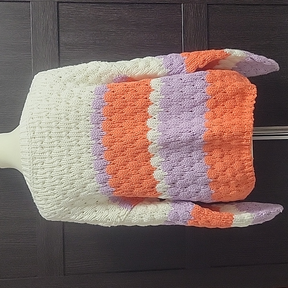 Baevely Sweater, Medium - Picture 9 of 10